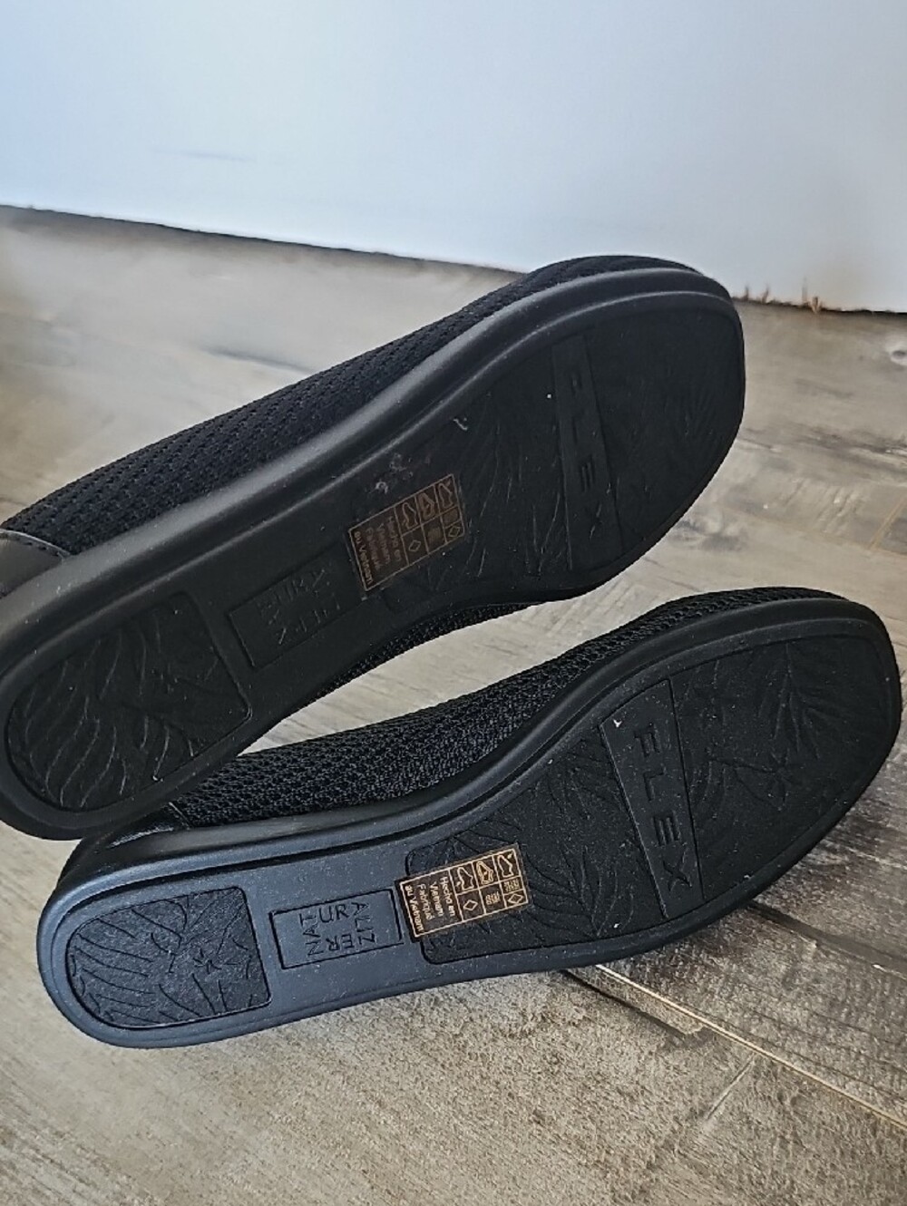 Naturalizer Rayanna Black Women's Mesh Tissu Slip-On Ballet Flats Size 6.5 - Picture 4 of 8